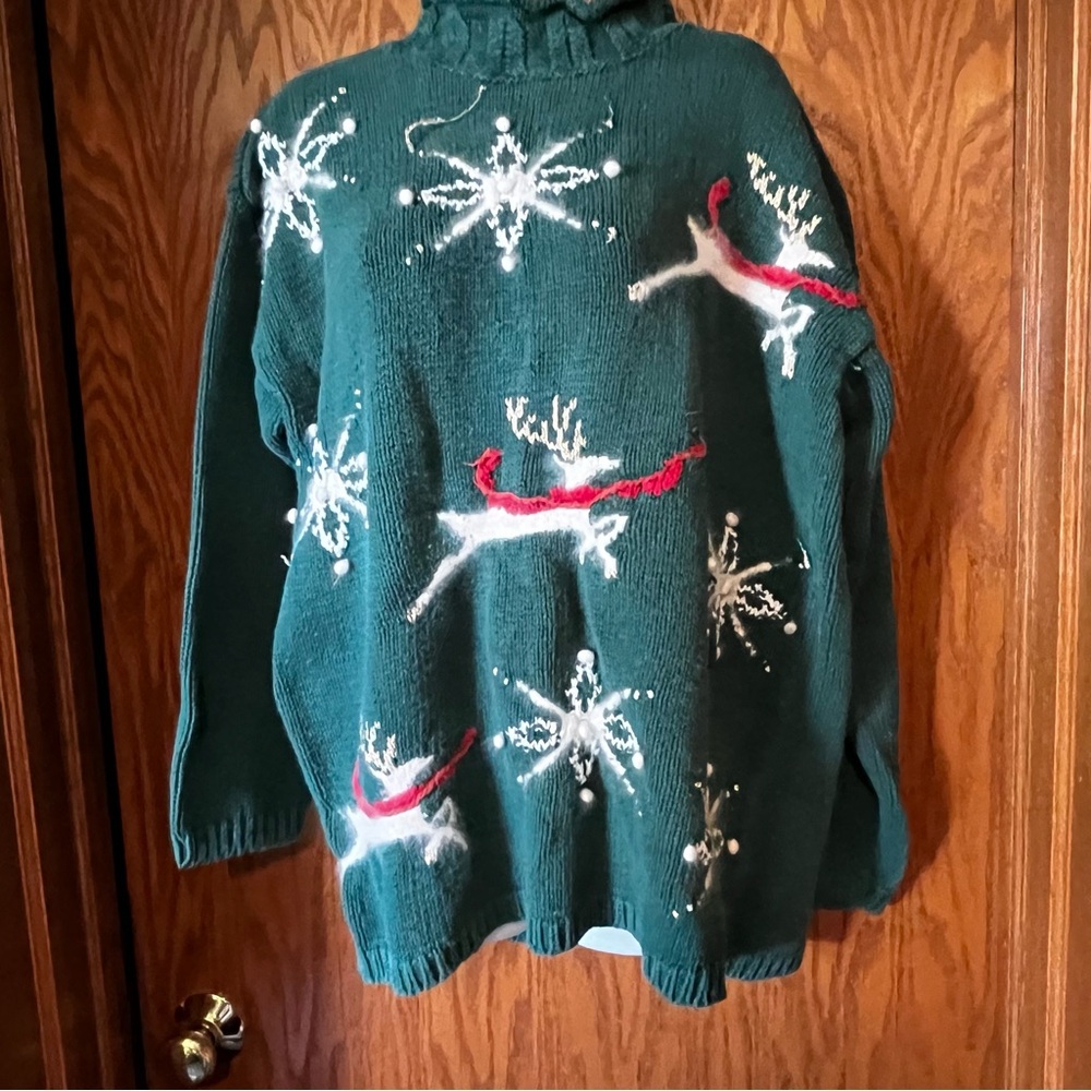 Lauren Hansen fuzzy reindeer Christmas sweater-1X